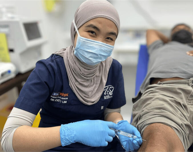 INTRAARTICULAR INJECTION